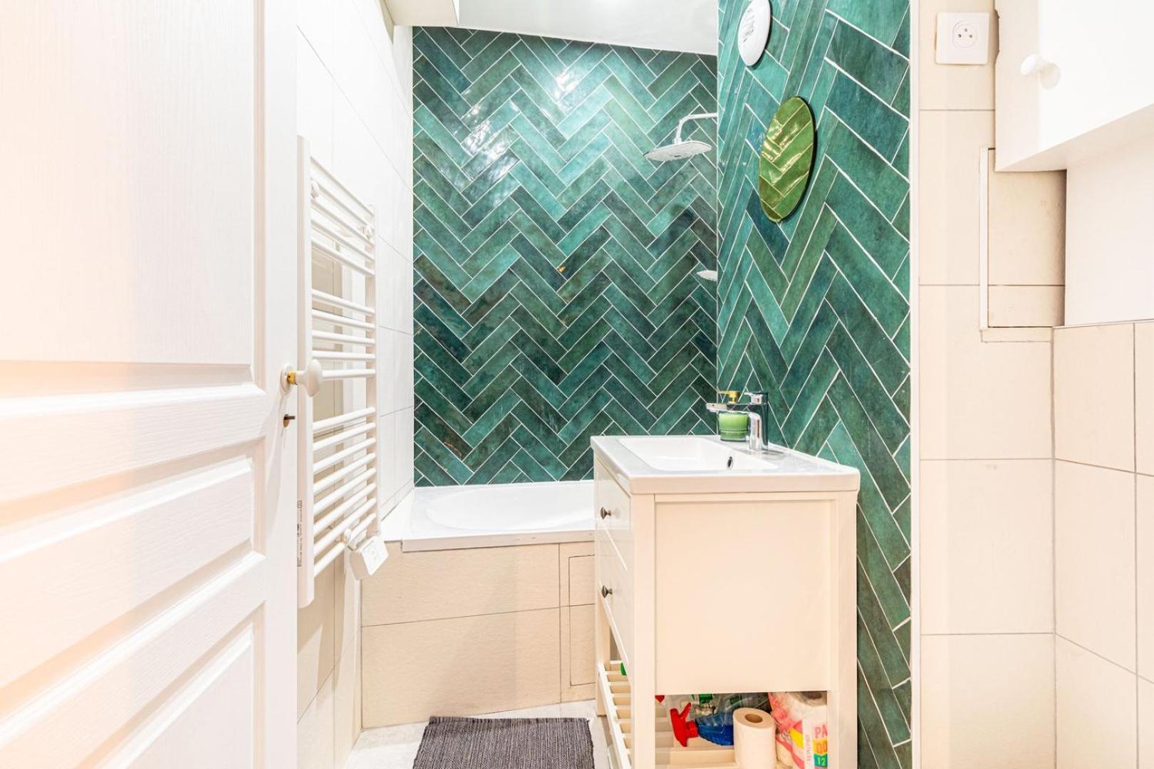 Guestready - Modern Retreat Near The Louvre Apartment Paris
